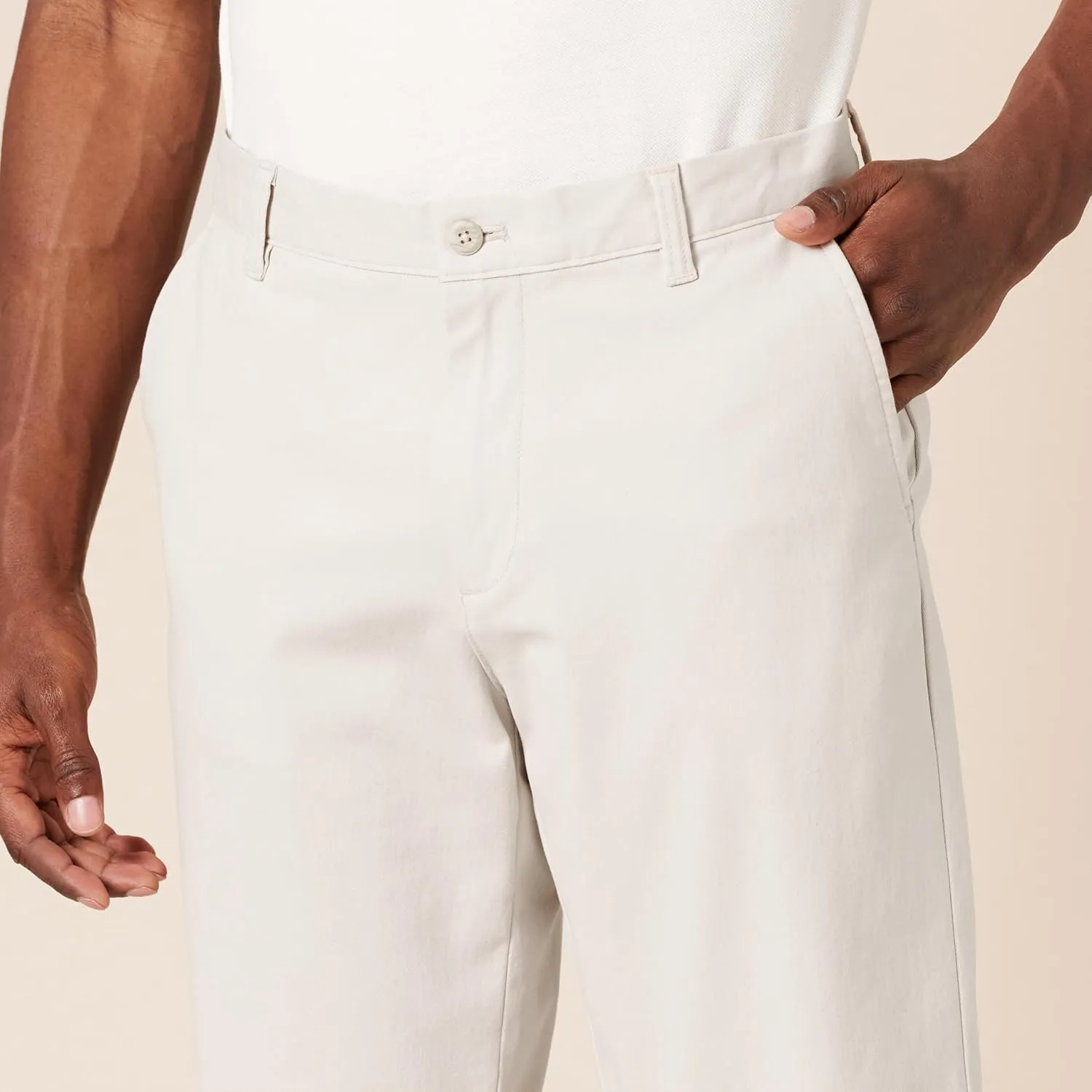 Amazon Essentials Men's Slim-Fit 11" Flat-Front Comfort Stretch Chino Short