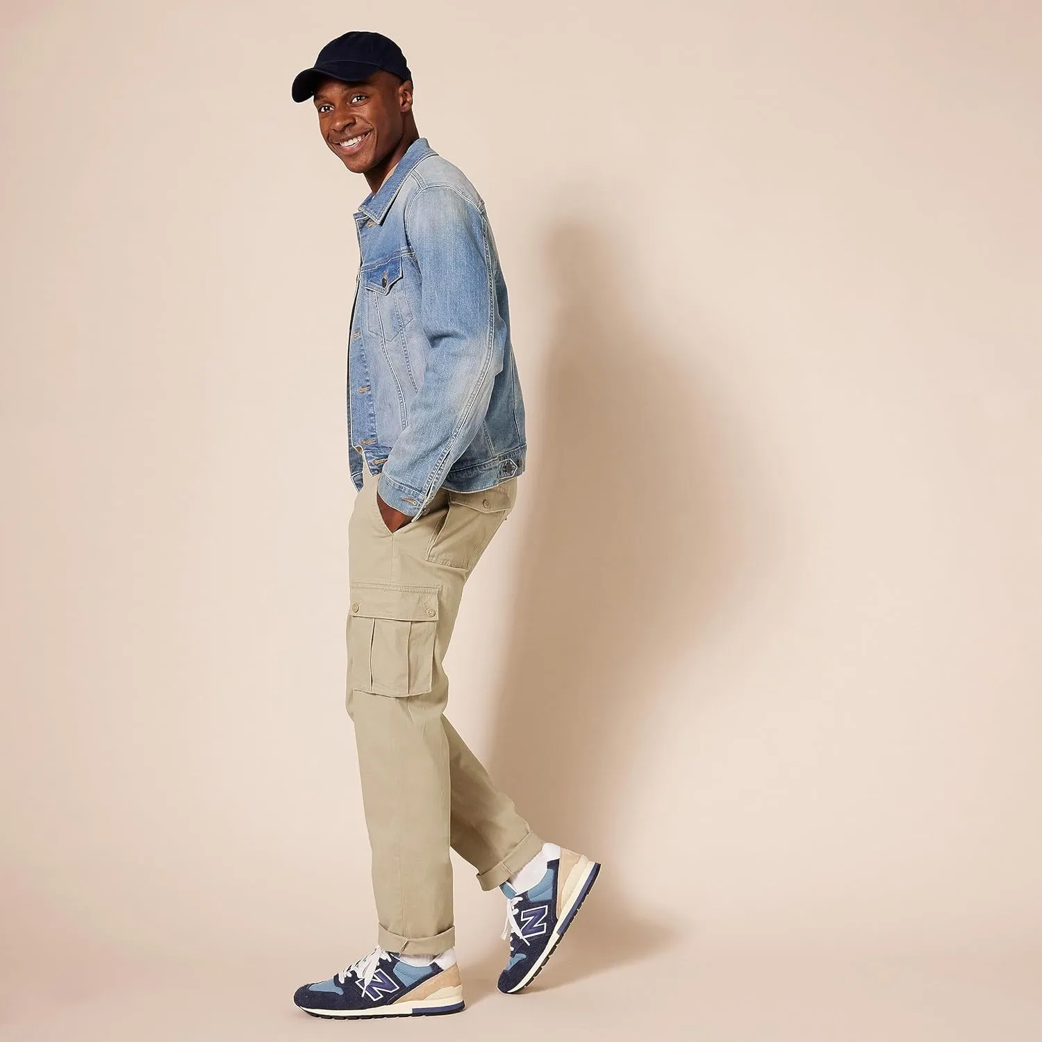 Amazon Essentials Men's Slim-Fit Stretch Cargo Pant (Available in Big & Tall)