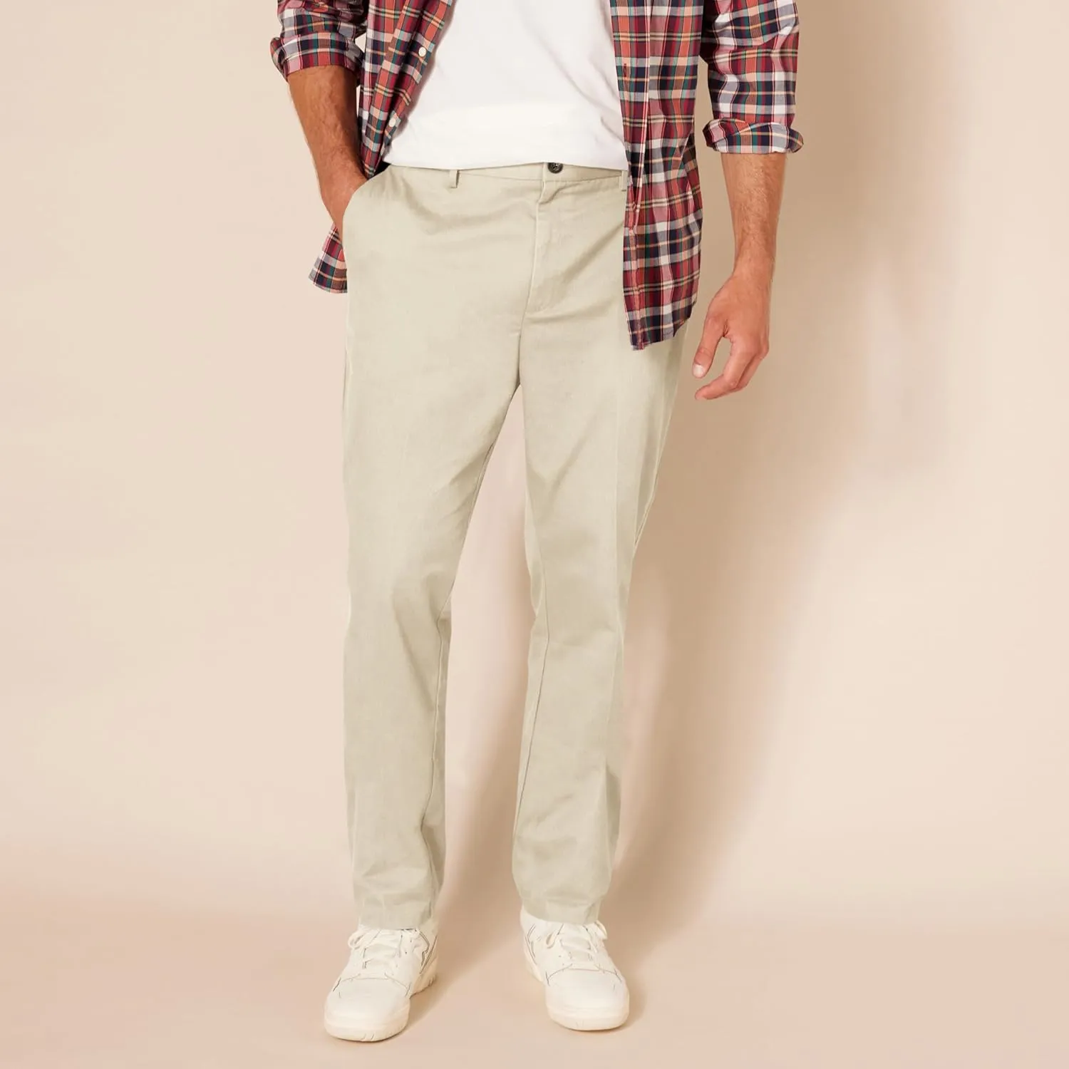 Amazon Essentials Men's Slim-Fit Wrinkle-Resistant Flat-Front Chino Pant