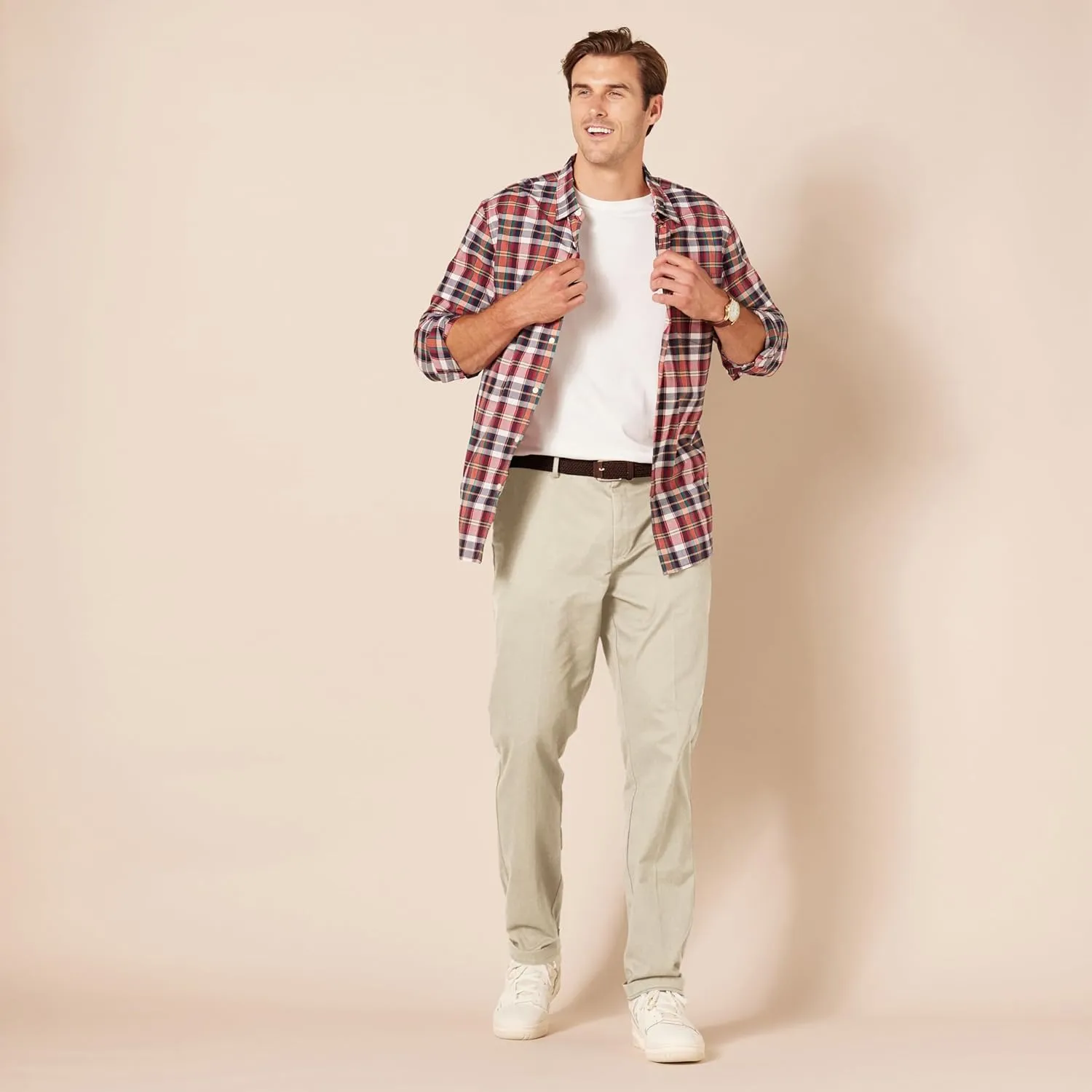Amazon Essentials Men's Slim-Fit Wrinkle-Resistant Flat-Front Chino Pant