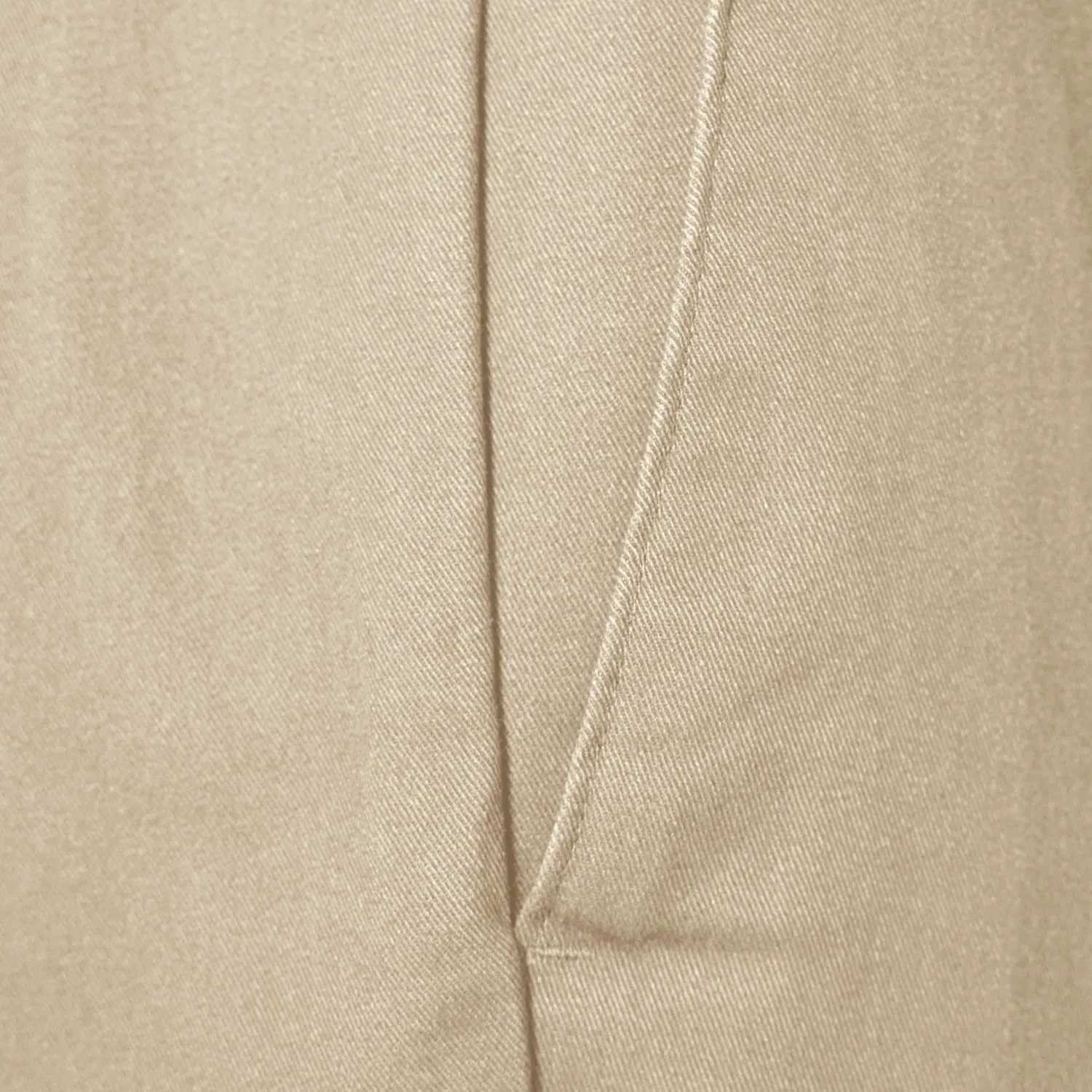 Amazon Essentials Men's Slim-Fit Wrinkle-Resistant Flat-Front Chino Pant