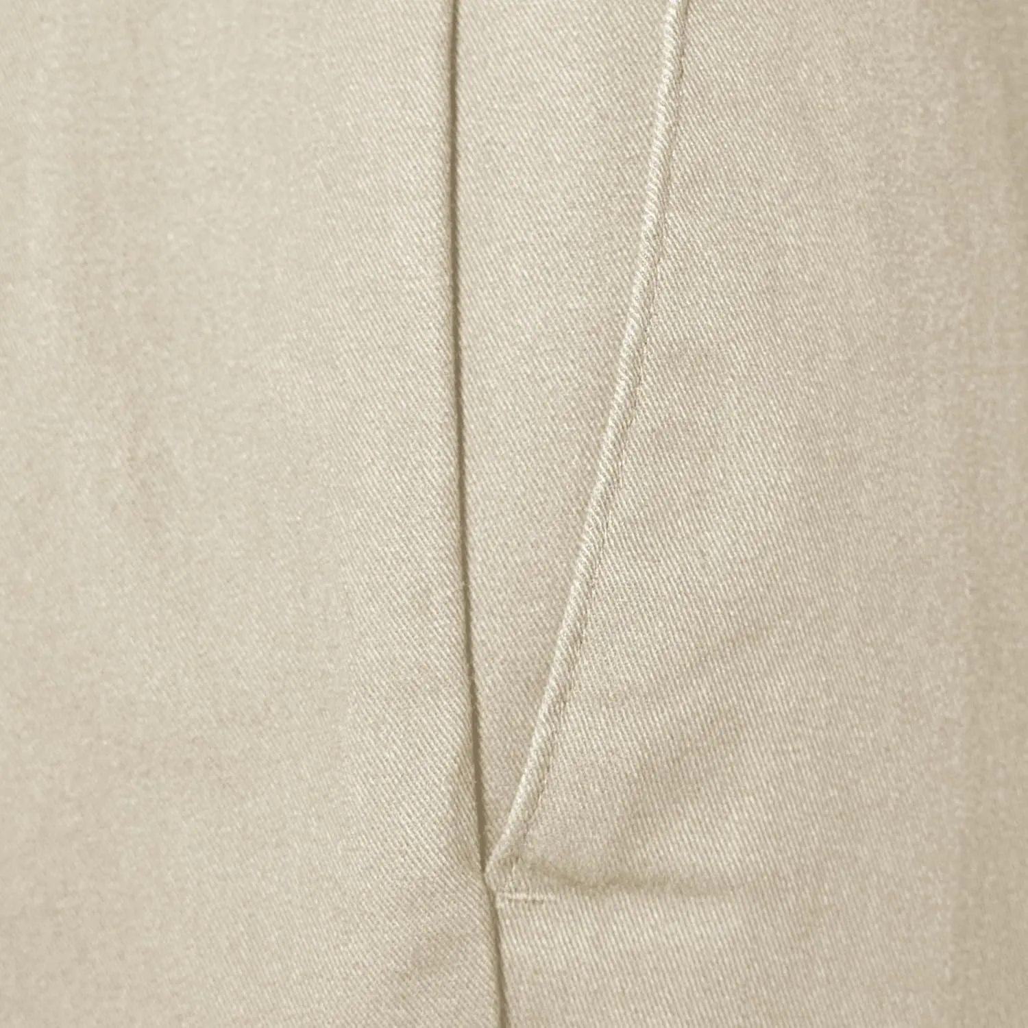 Amazon Essentials Men's Slim-Fit Wrinkle-Resistant Flat-Front Chino Pant