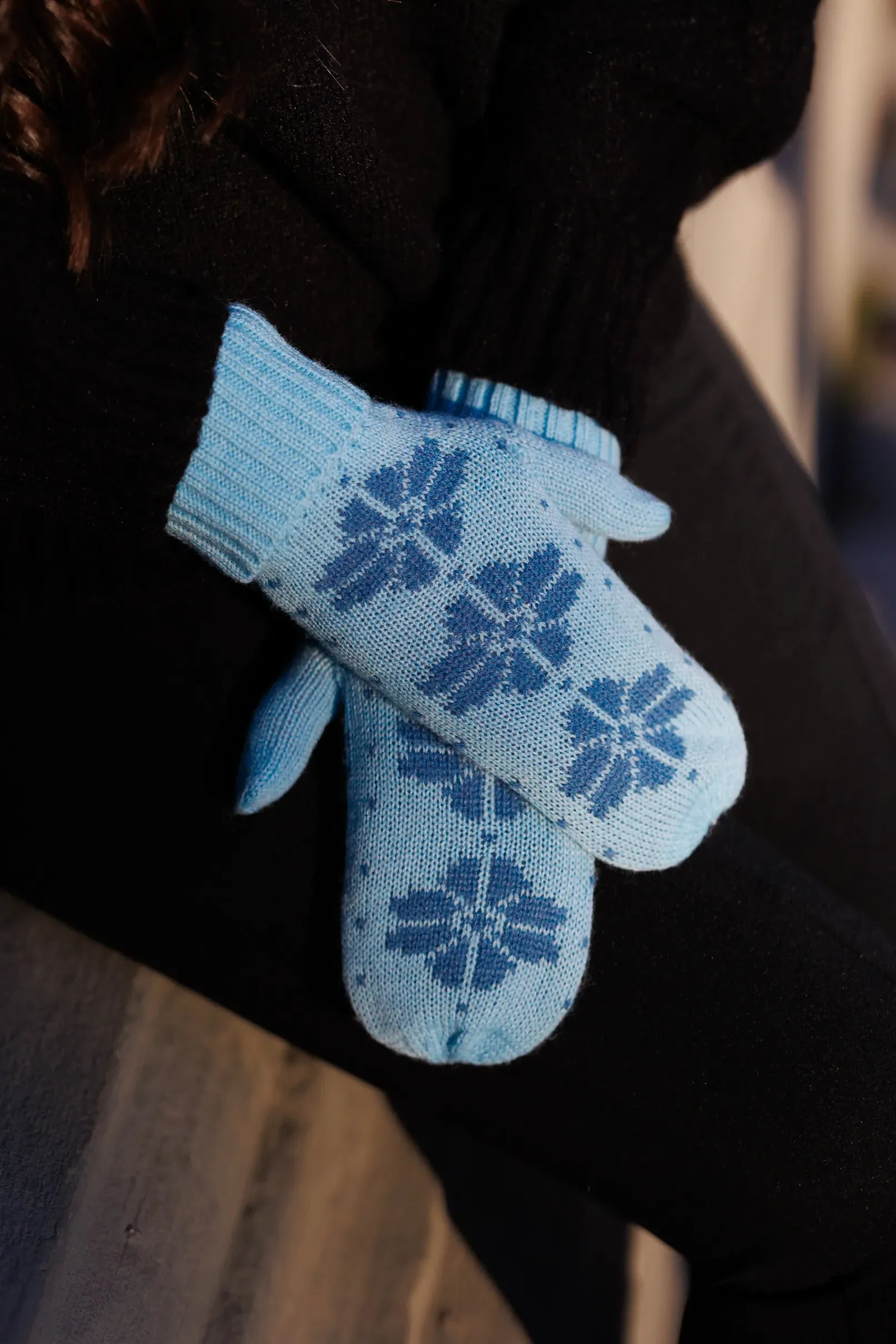 Anne Ullvotter - Airy Blue