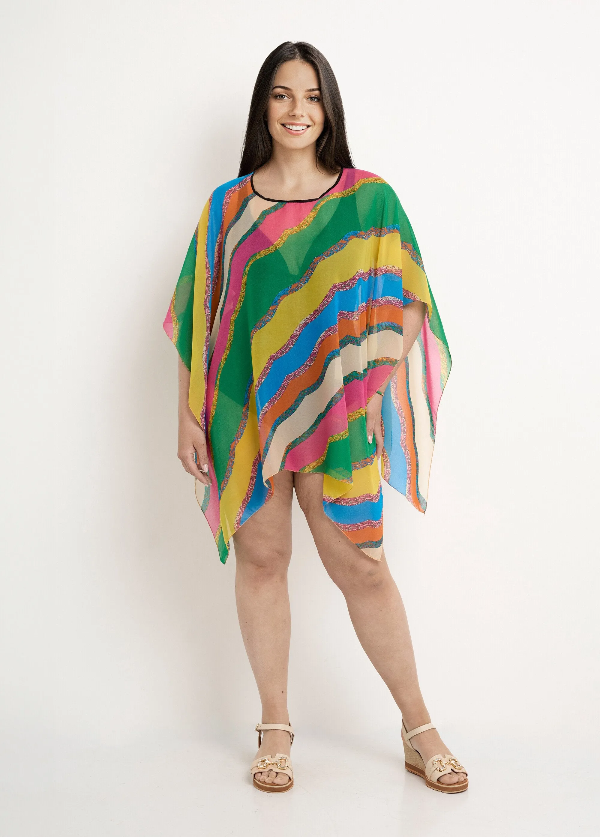 Beach tunic with veil and stylized stripes
