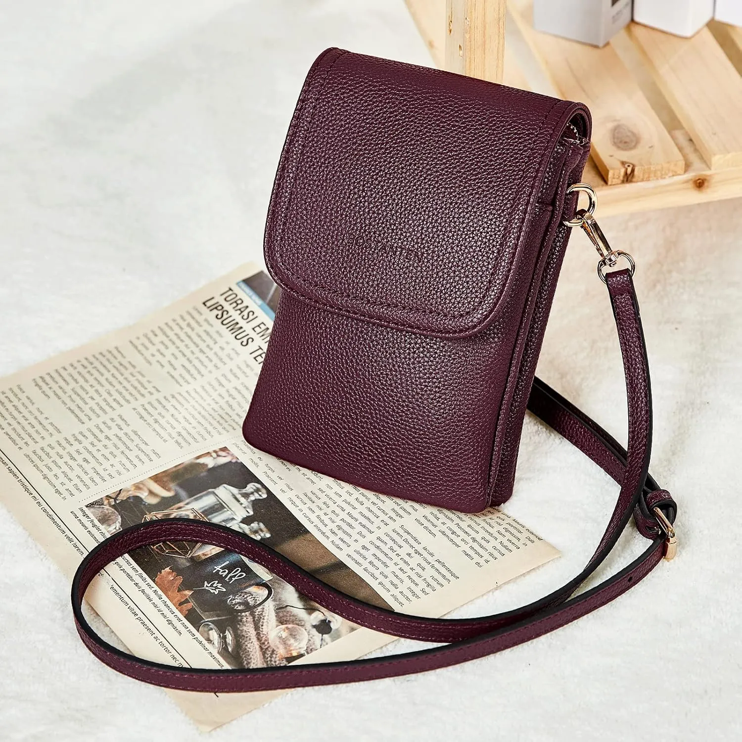 BOSTANTEN Vegan Leather Small Crossbody Bags for Women Designer Cell Phone Bag Wallet Purses Adjustable Strap