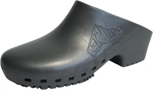 CALZURO Classic Work Clogs Without Holes - Unisex Nursing Clogs - Non Slip Shoes - Autoclavable Rubber Kitchen Shoes for Women and Men -