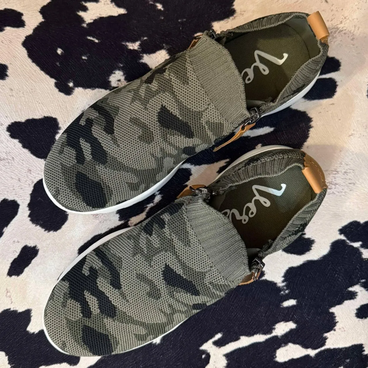 CAMO VIBES SLIP ON SNEAKERS