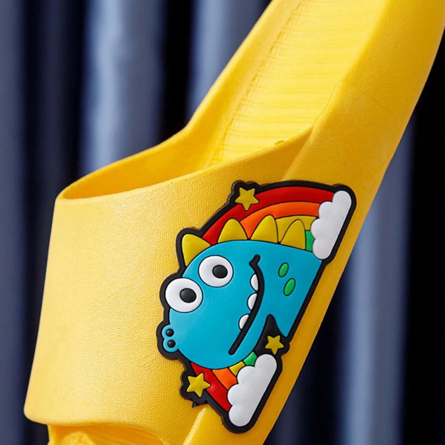 Children's Slippers Summer Stepping Sense Boys and Girls Fashion Outside Wearing Soft Bottom Cartoon Cute Baby Indoor and Outdoor Sandals Slippers Kid