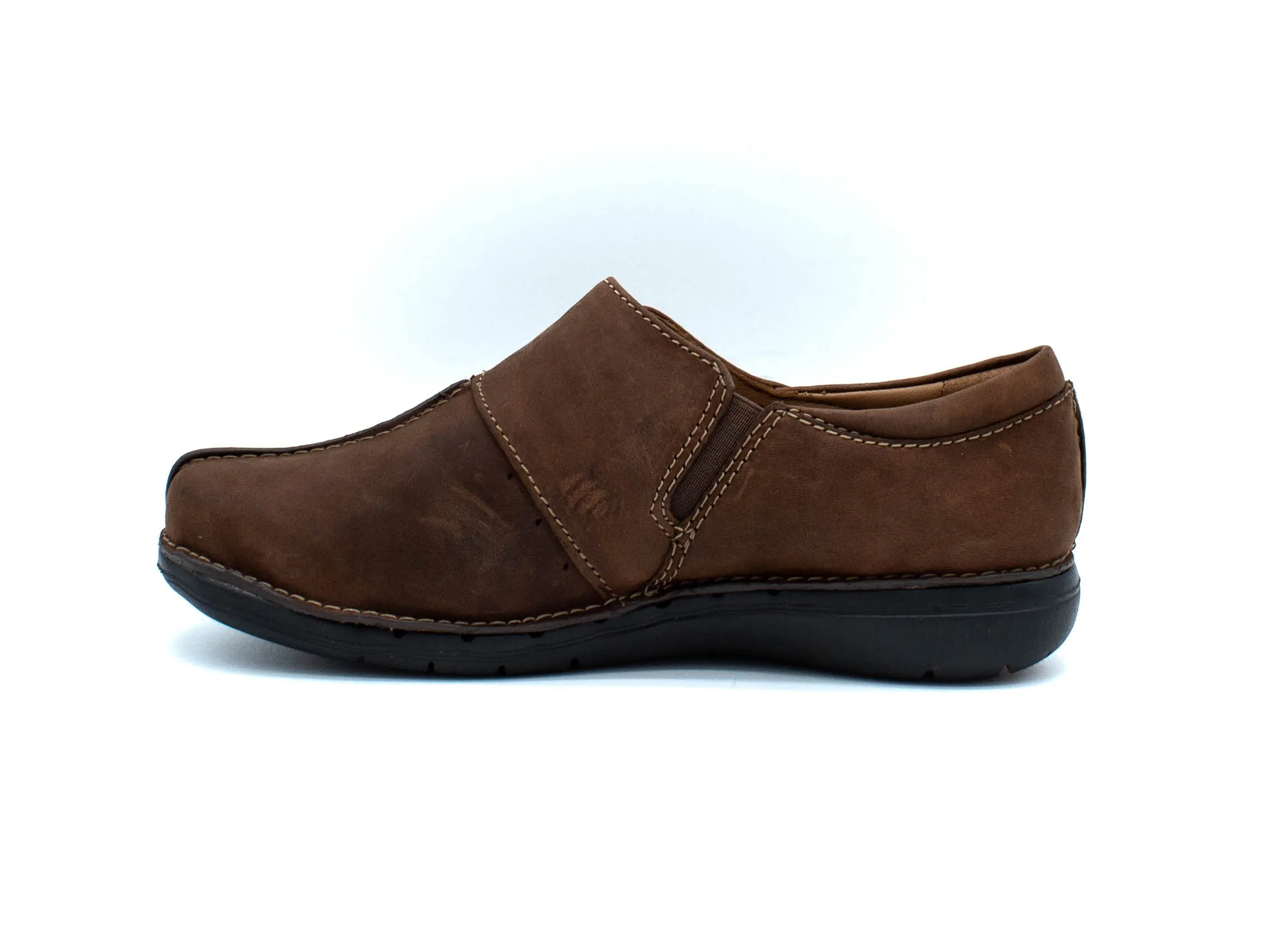 CLARKS  Un Loop Ave slip-on