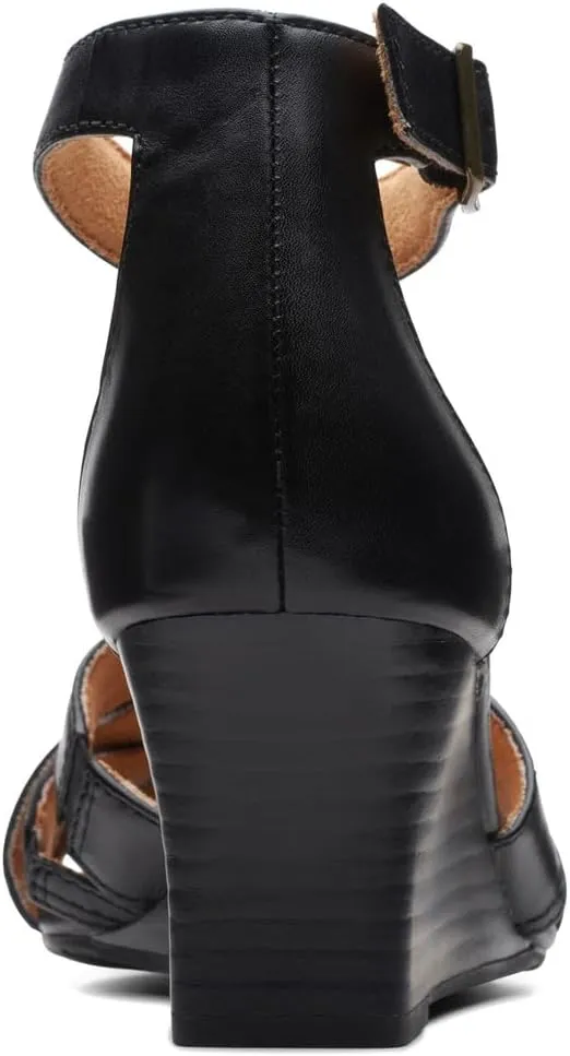 Clarks Women's Fashion Wedge Sandal