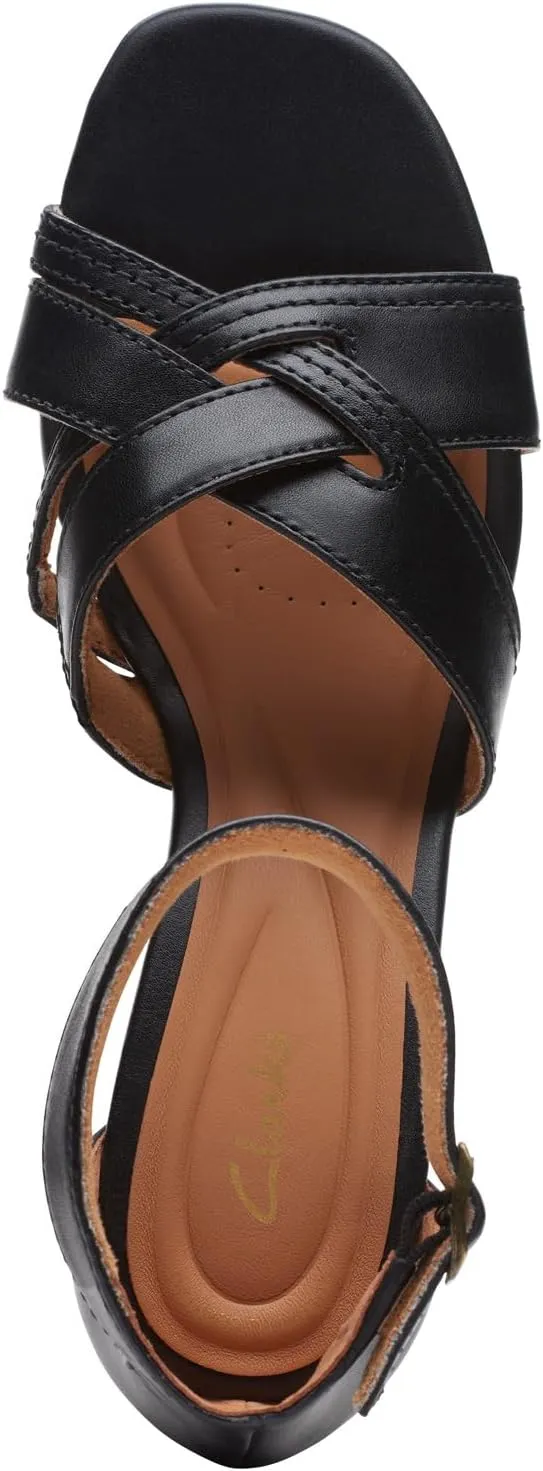 Clarks Women's Fashion Wedge Sandal