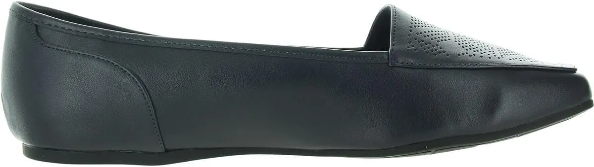 Easy Street Women's Thrill Perf Sneaker