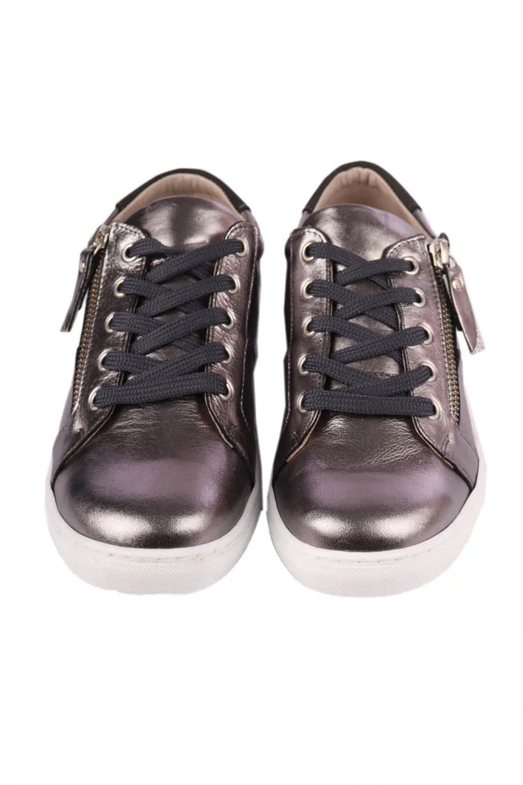 EG520 Sneakers in Pewter