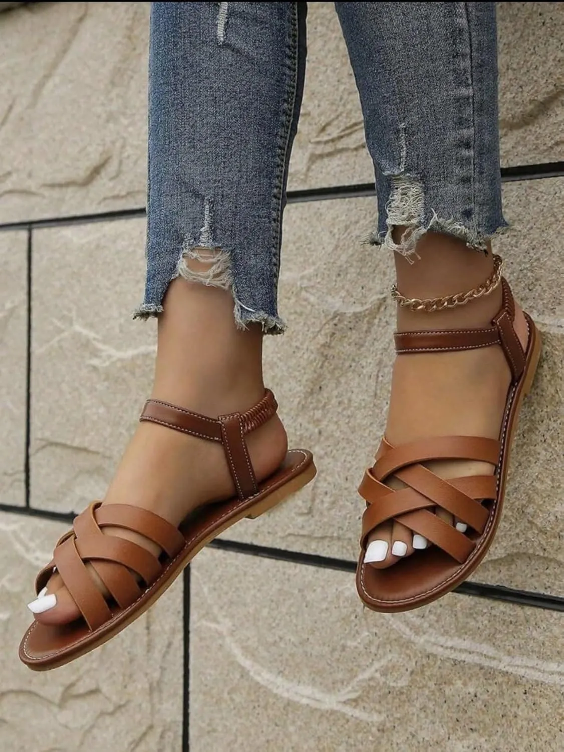 Floerns Women's Flat Sandal Cross Band Walking Sandal Open Toe Ankle Straps Shoes