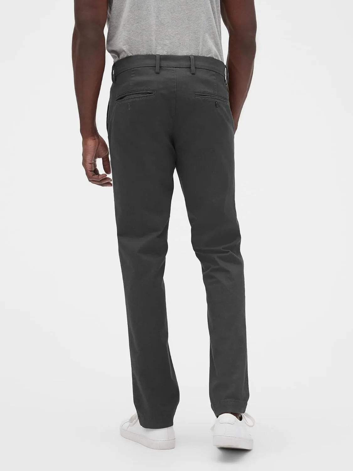 GAP Men's Essential Slim Fit Khaki Chino Pants