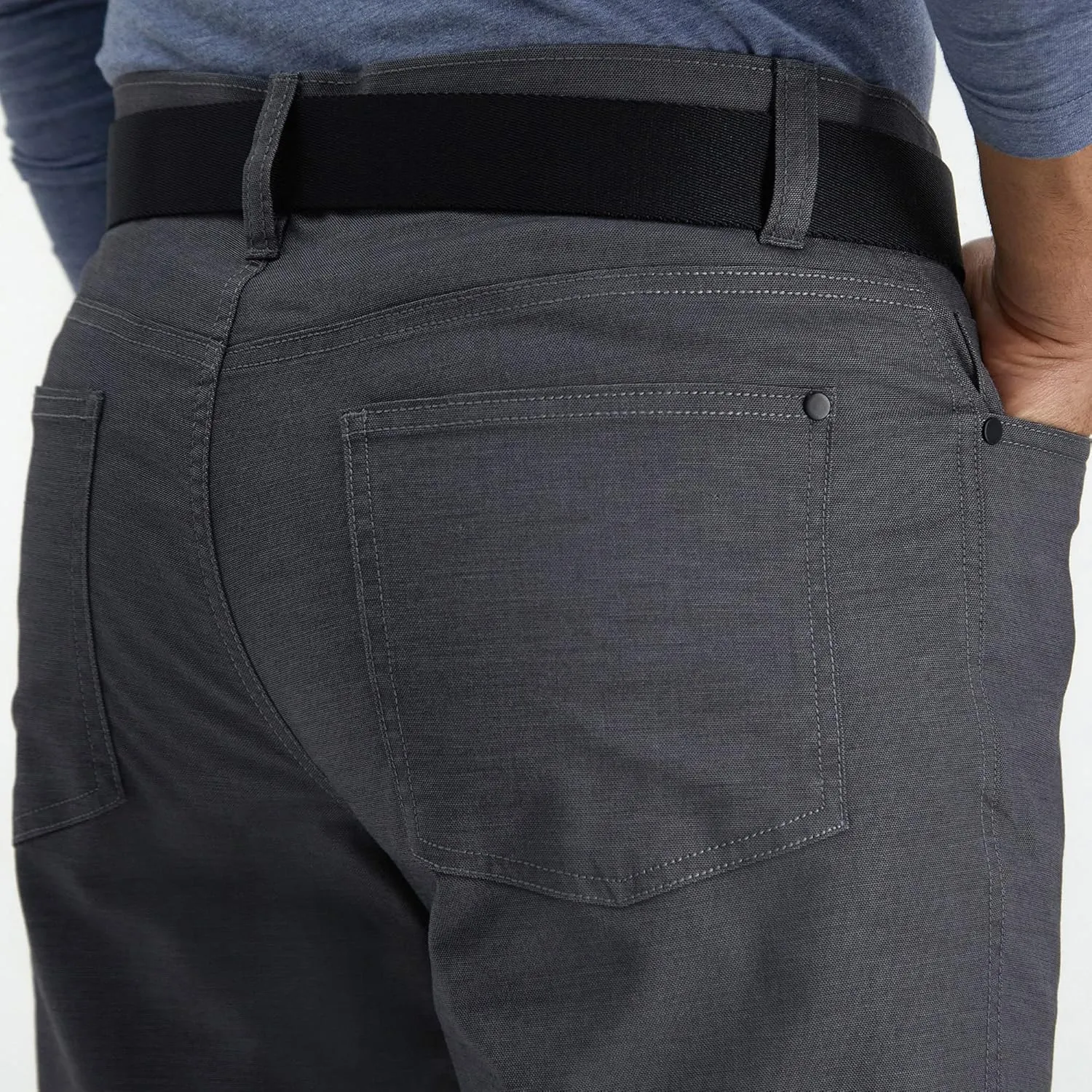 Haggar Men's The Active Series Slim/Straight Fit Flat Front Pant