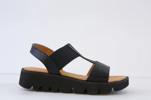 HEAVENLY FEET - RITZ A CHUNKY FLAT SANDAL - BLACK