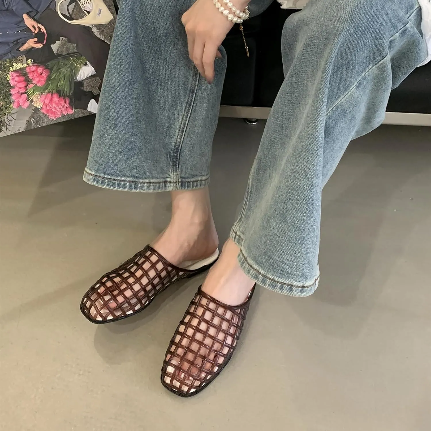 Jelly Shoes for Women Clear Hollow Jelly Mesh Slides Sandals Round Toe Slip On Summer Beach Slippers Non-Slip Jellies Mules Flats Shoes