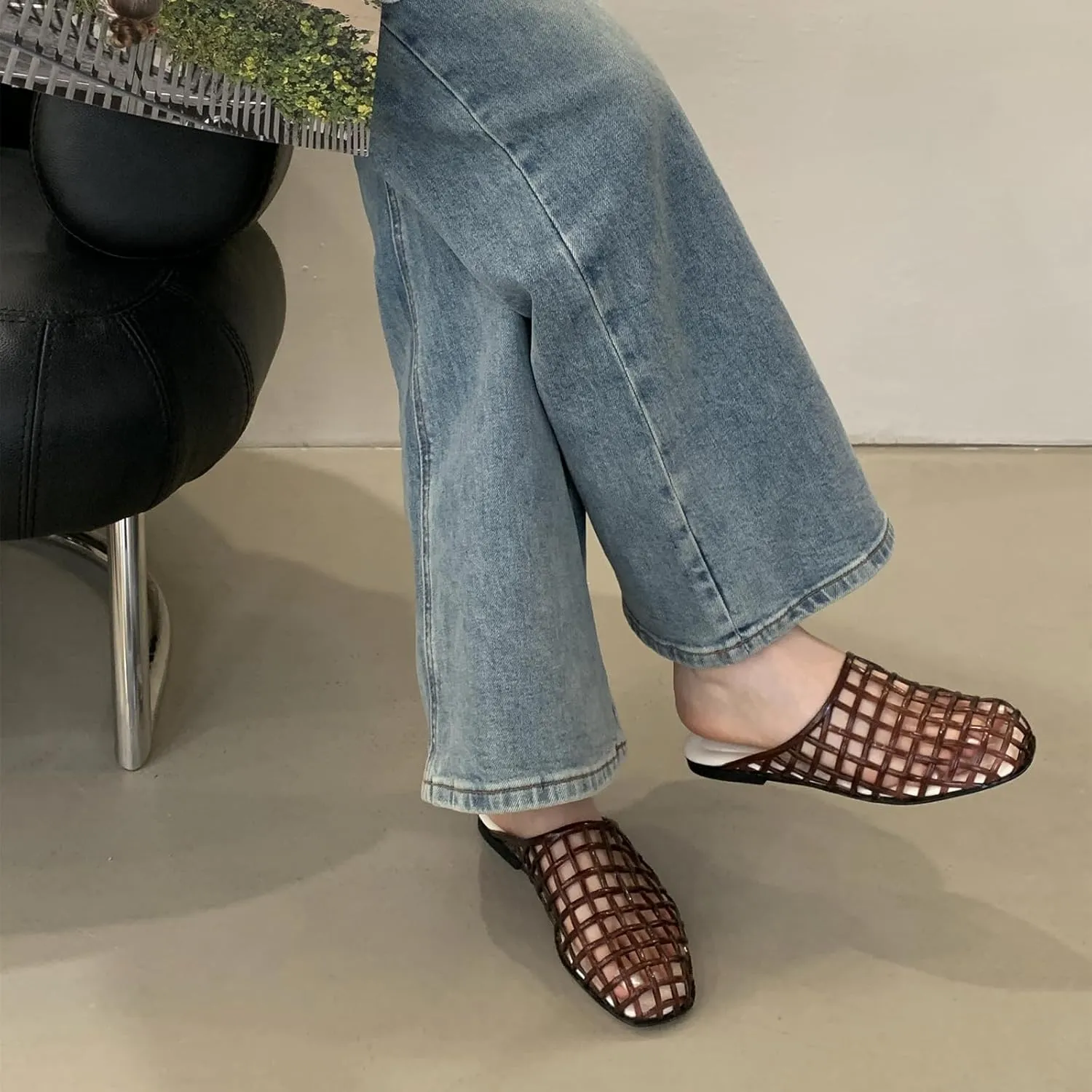 Jelly Shoes for Women Clear Hollow Jelly Mesh Slides Sandals Round Toe Slip On Summer Beach Slippers Non-Slip Jellies Mules Flats Shoes