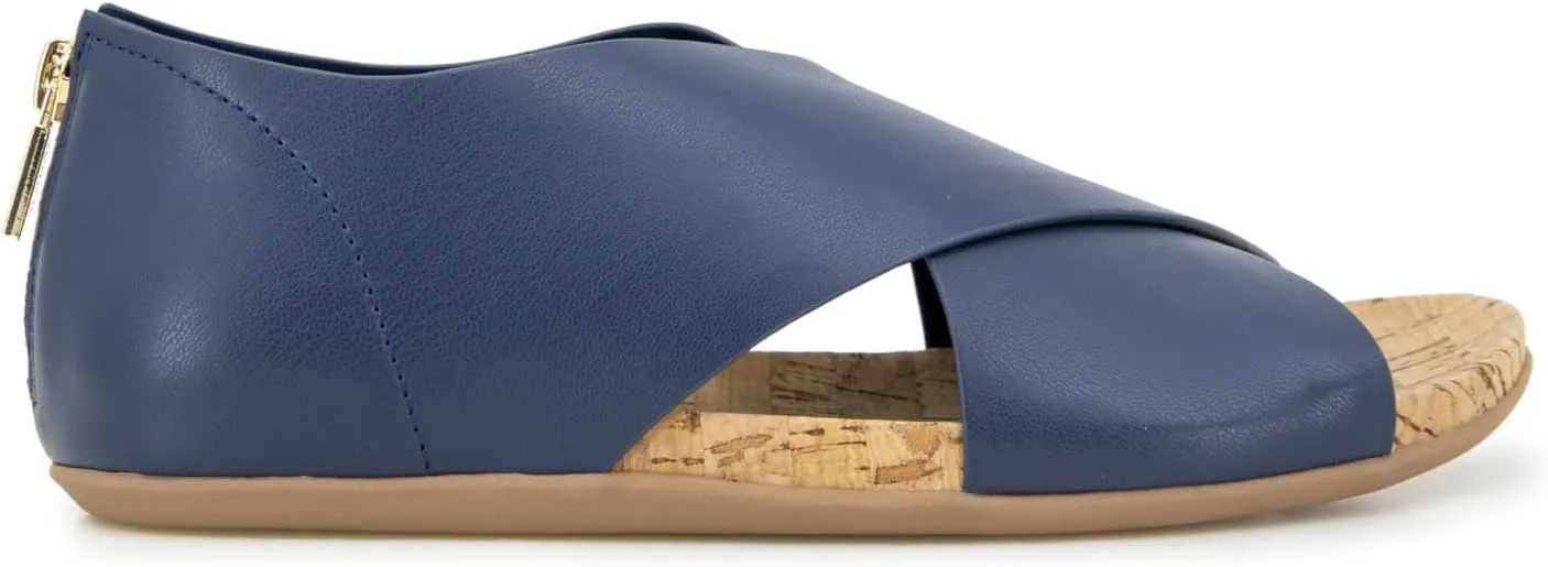 Kenneth Cole REACTION Women's Selena Flat Sandal