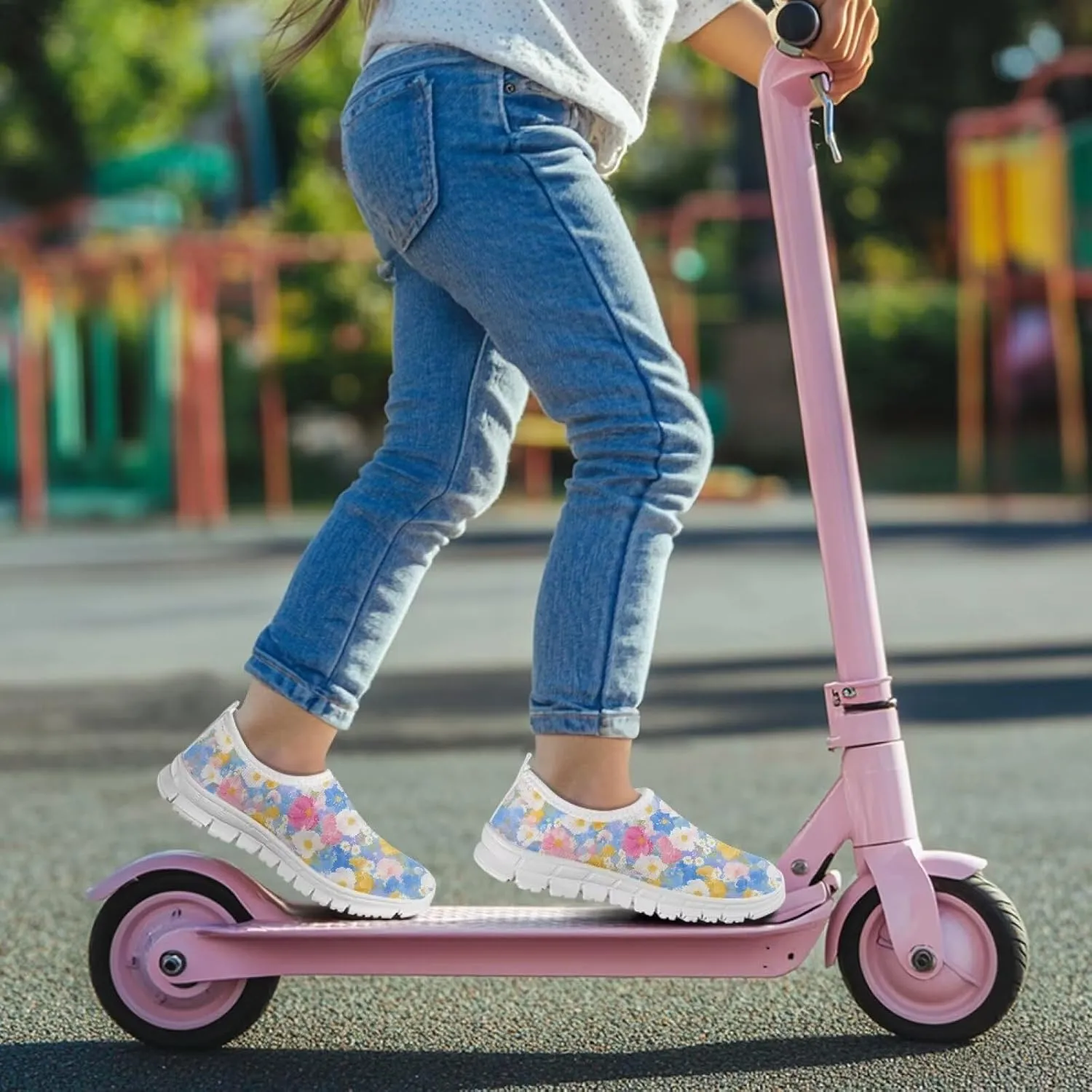 Kids Slip On Shoes for Girls with Flower Print, Non-Slip, Breathable, Easy Wear, for School, Camping, Picnic