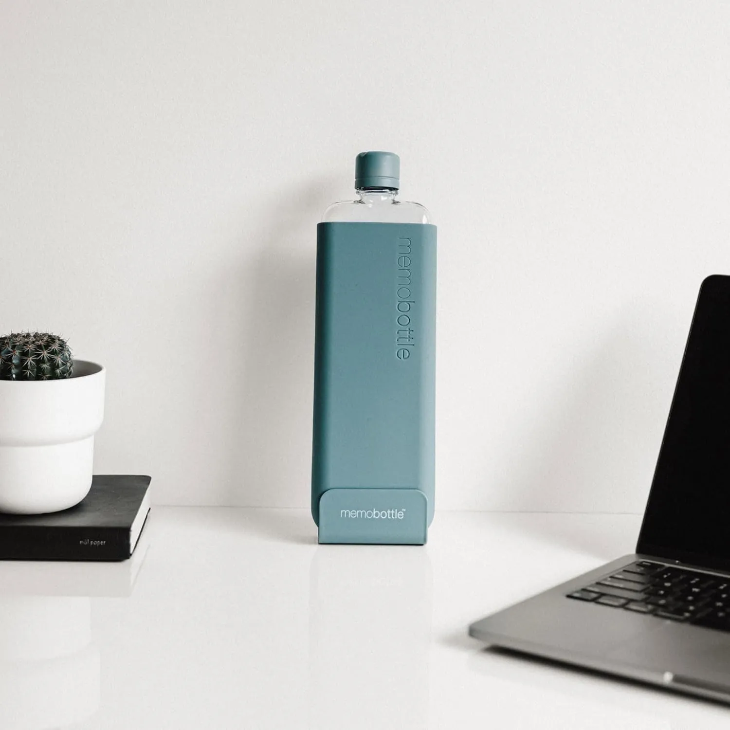 memobottle SLIM (Sea Mist) Bundle - 15oz (450ml) - Bottle, silicone sleeve & lid | Sleek, Slim & Flat Water Bottle for Bags & Laptops | BPA Free Tritan | Modern, Minimalist | Ideal for Daily Use