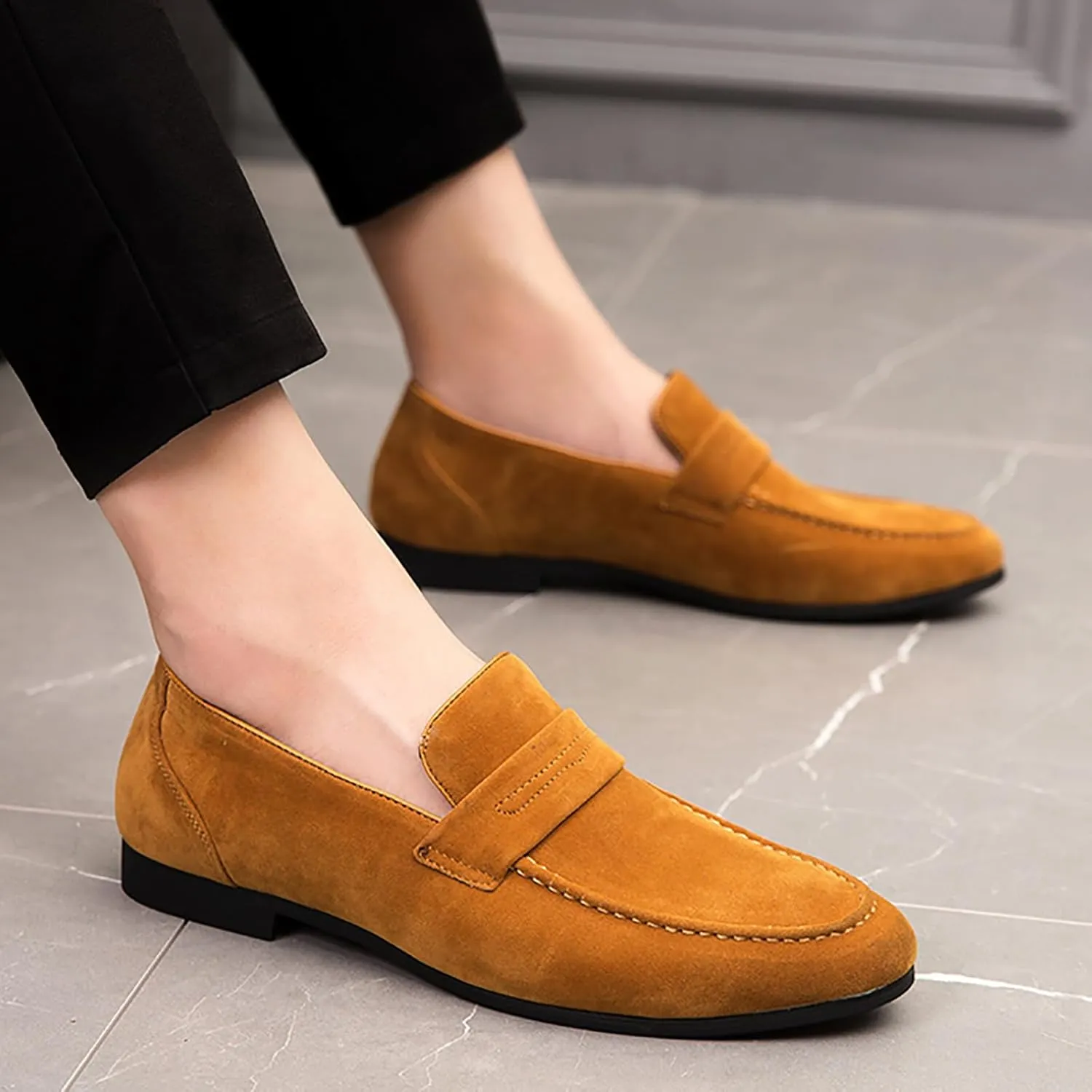 Men's Suede Handmade Low Heel Loafers Fashion Lightweight Round Toe Slip-On Flat Dress Mocassins Leisure Driving Business Penny Loafer