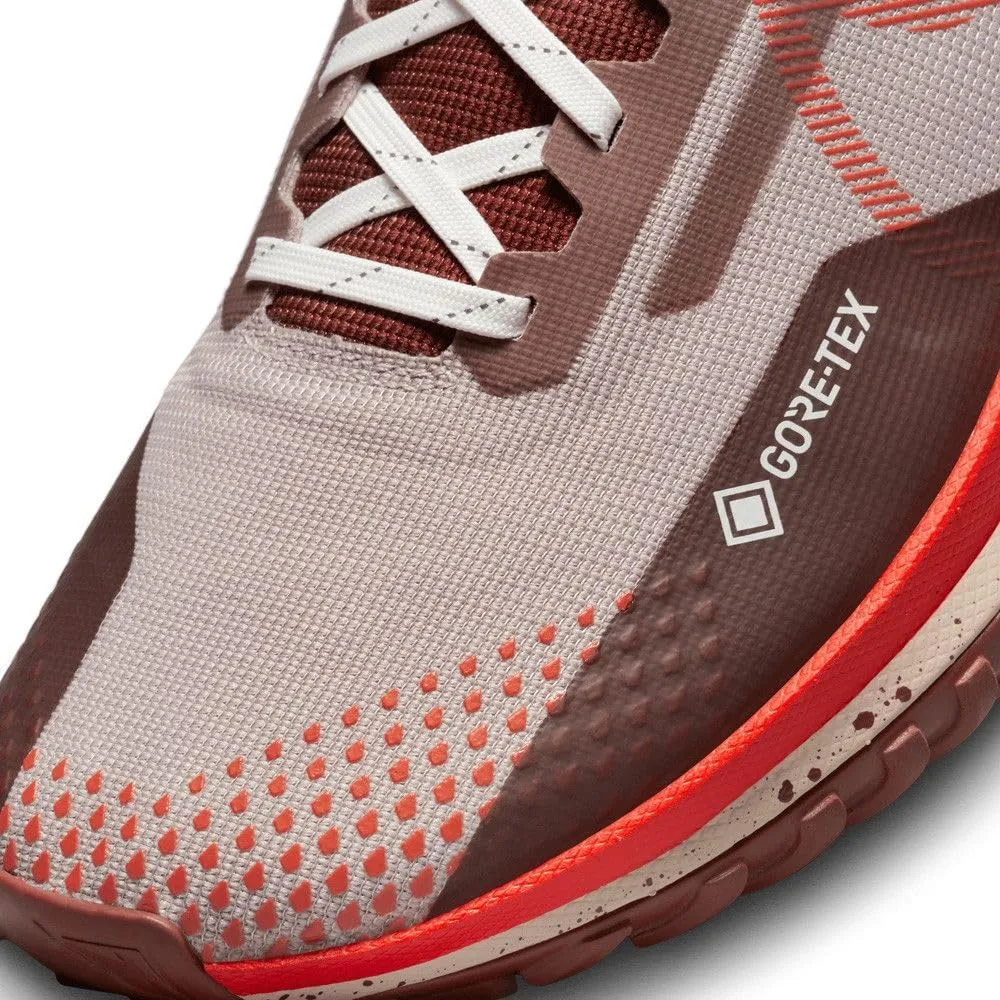 Nike Men's React Peg Trail 4 GTX Su Sneaker