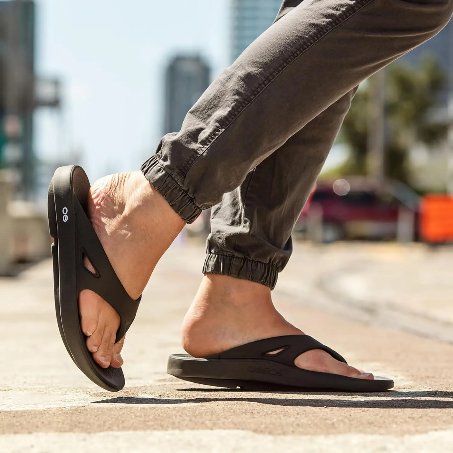OOFOS OOriginal Recovery Sandal - Women’s and Men’s