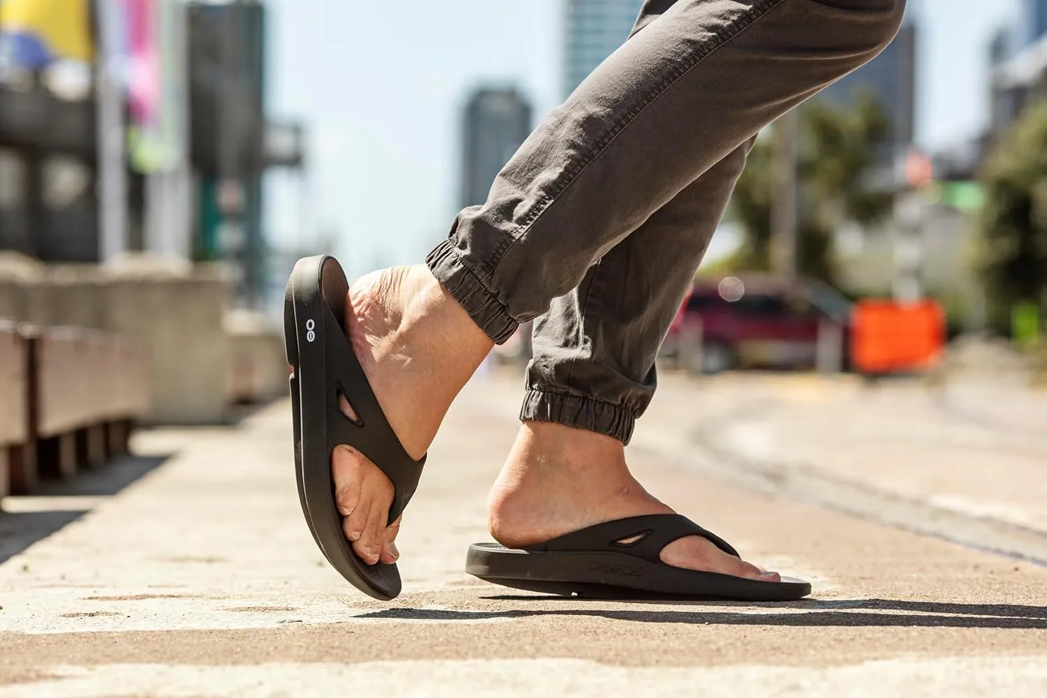 OOFOS OOriginal Recovery Sandal - Women’s and Men’s