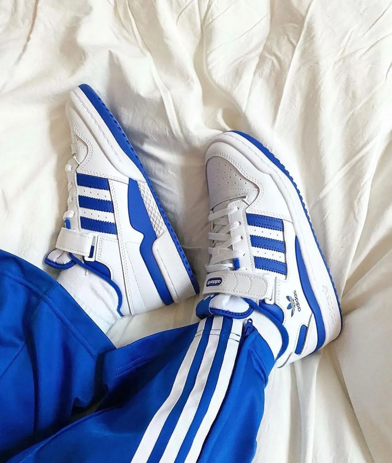 "Adidas Forum 84 Low Blue – Classic Heritage, Modern Street Style!"