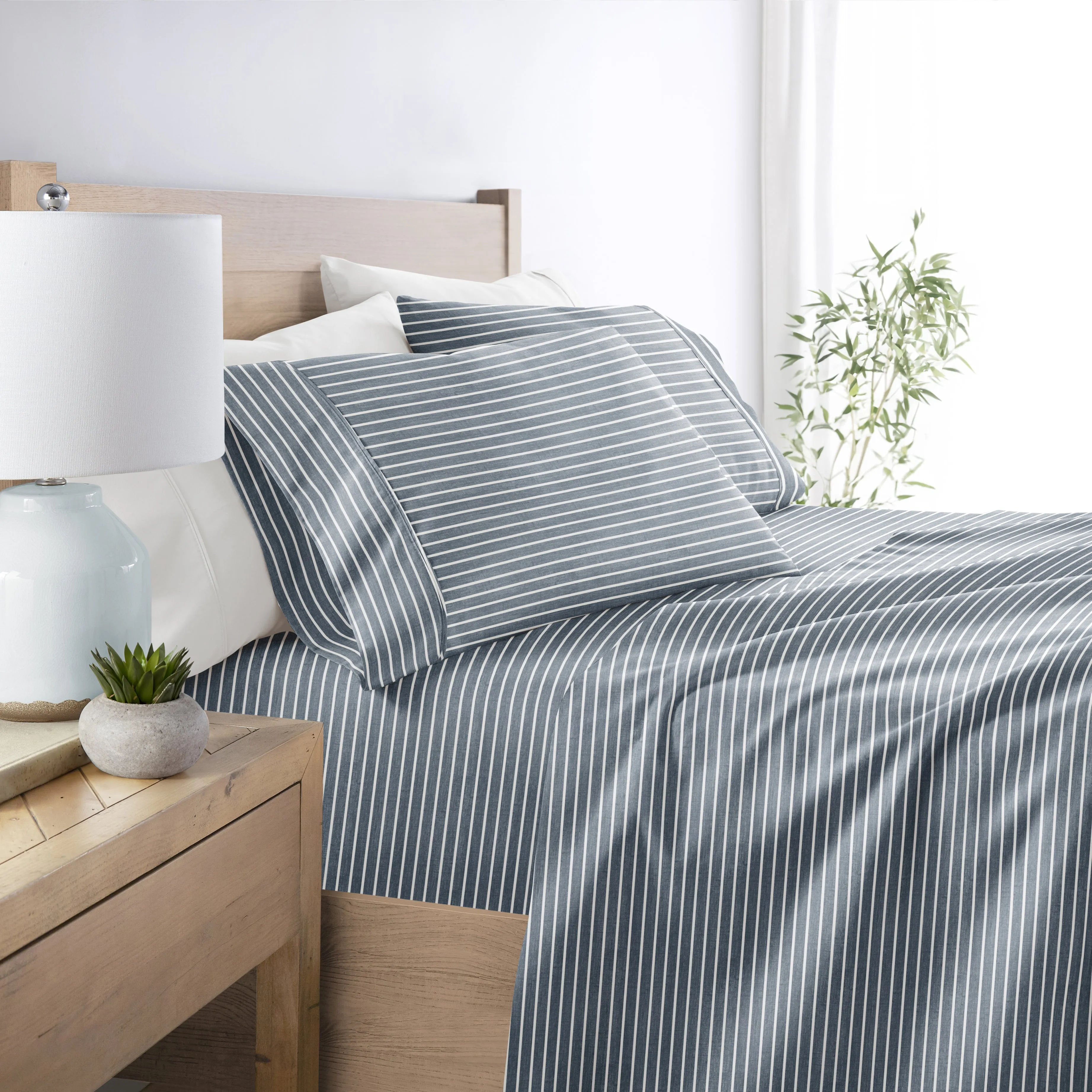 Sheet Sets in Soft Lines Patterns