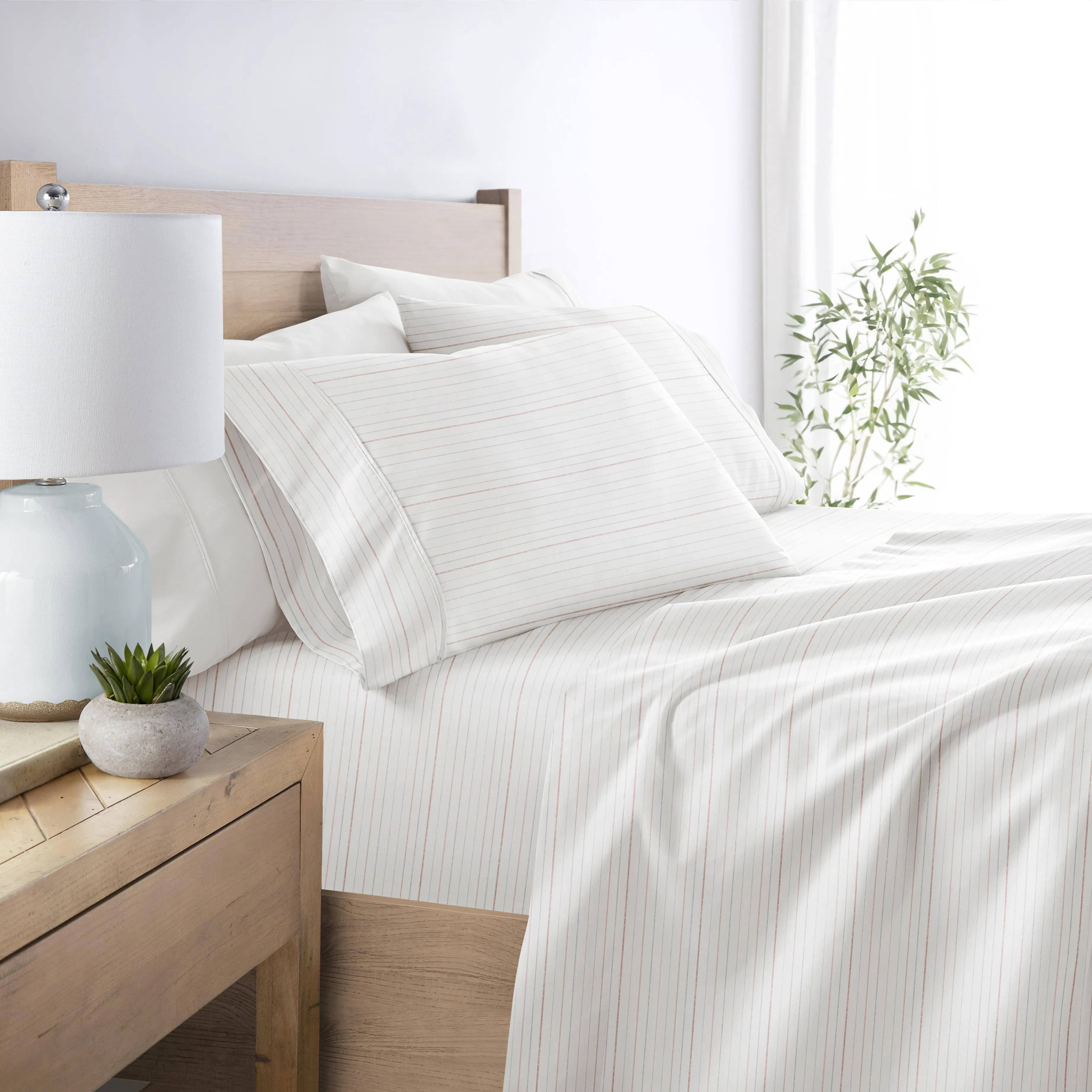 Sheet Sets in Soft Lines Patterns