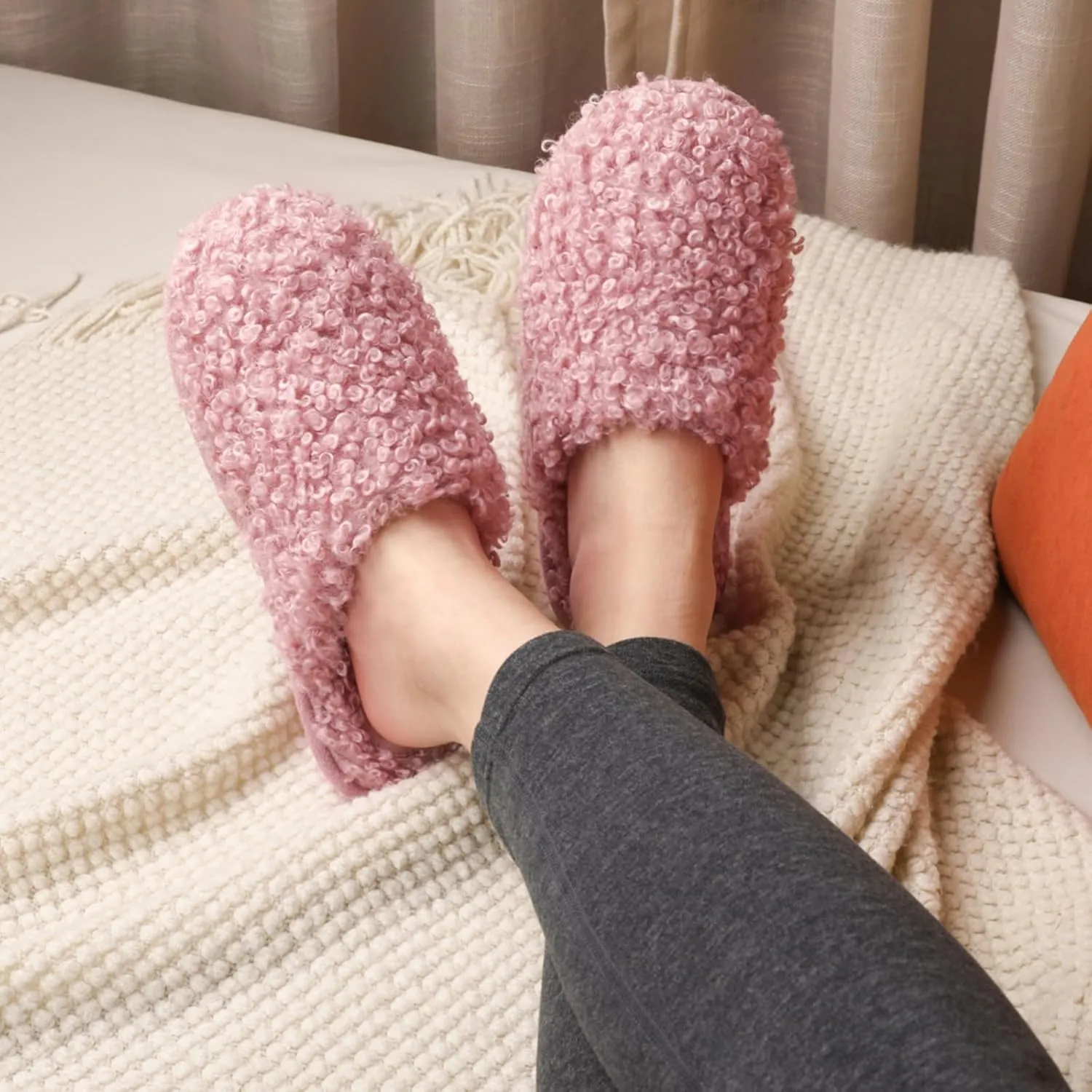 ULTRAIDEAS Women's Fuzzy Slip-on Slippers, Cozy Indoor House Shoes with Memory Foam