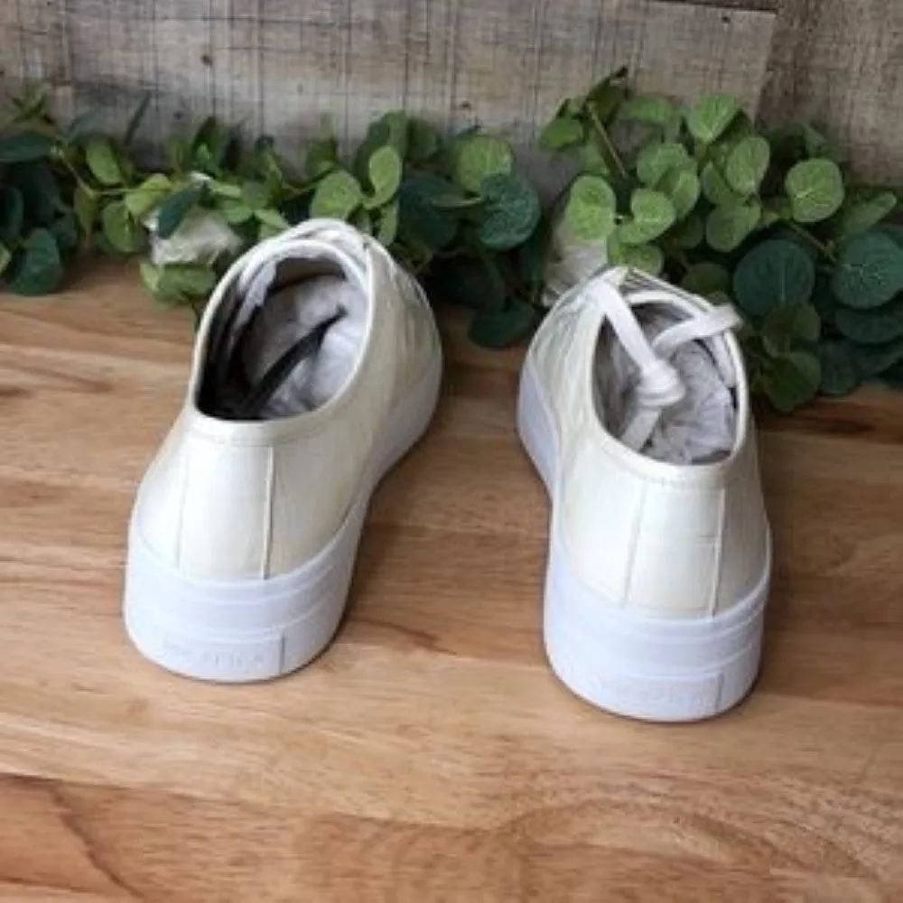 Via Spiga Viola Croc-Embossed Low-Top Sneakers white  7