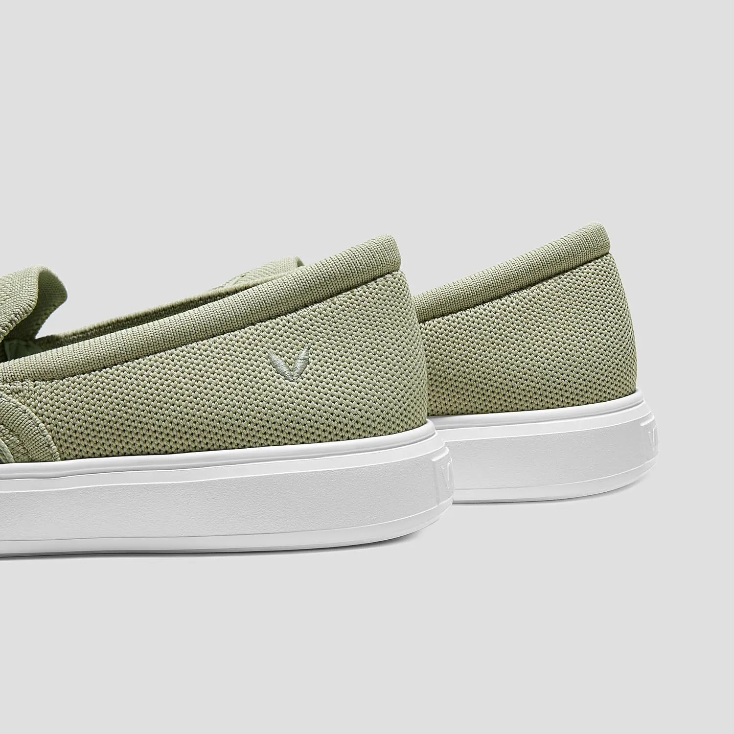 VIVAIA V-Tune Classic Slip-On Easy-to-wear Unisex Sneakers
