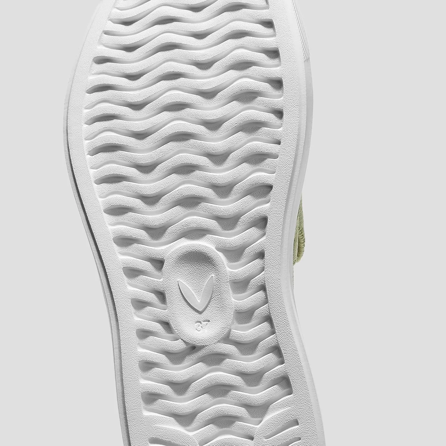 VIVAIA V-Tune Classic Slip-On Easy-to-wear Unisex Sneakers