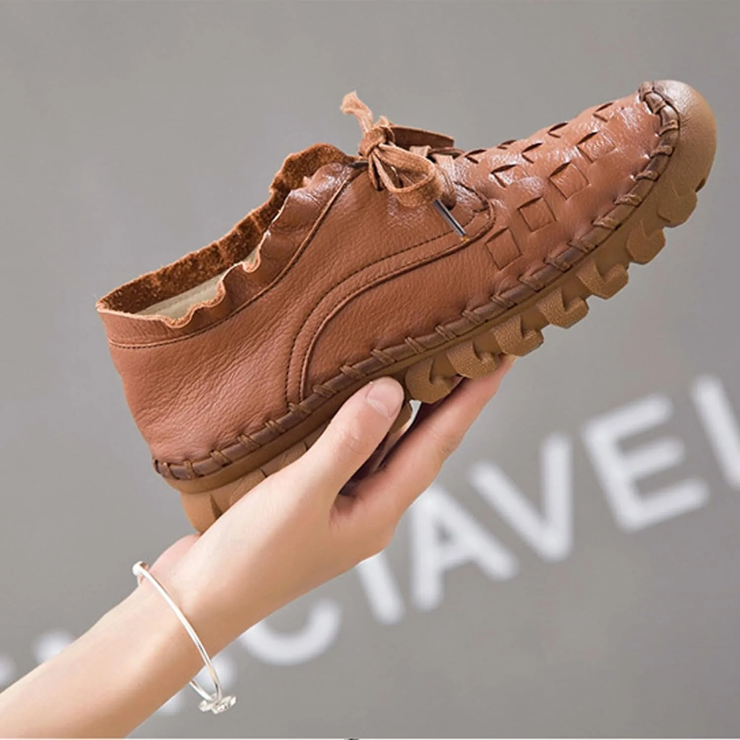 Women's Hand Stitching Lace-up Flat Loafers,Comfortable Classic Woven SOFE Leather Round Toe Non-Slip Breathable Mom Shoes Leisure Walk Soft Sole Driving Shoes