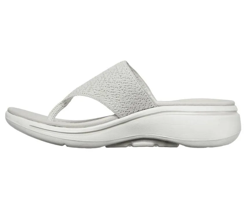WOMEN'S SKECHERS GOWALK ARCH FIT - WEEKENDER