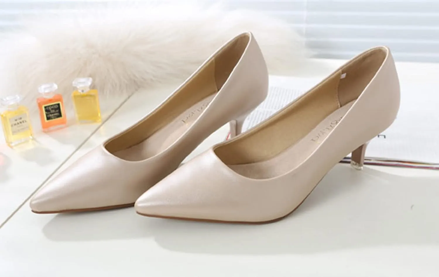 WUIWUIYU Womens Lovely Colors Low Kitten Heel Pointed Toe Dress Work Wedding Pumps Bridal Heeled Shoes