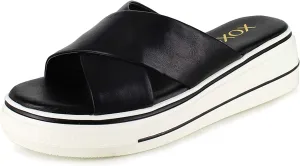 XOXO Women's OLEEN Sandal, Black, 7.5